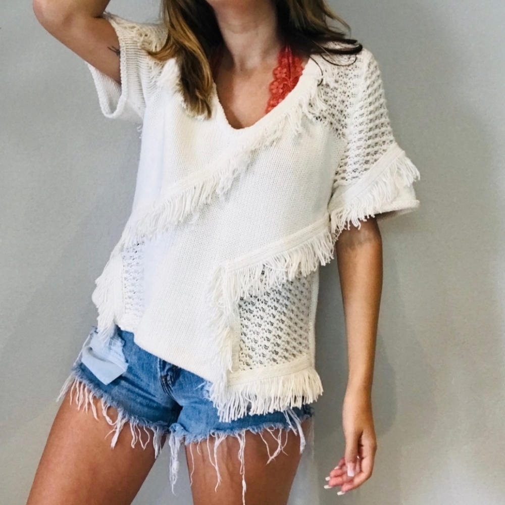 ANTHROPOLOGIE Anthro fringe knit short sleeve sweater MEDIUM
